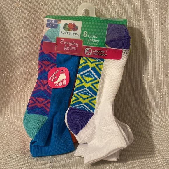 Lot of 6 pairs FRUIT OF THE LOOM Girls ankles socks L shoe size 4 - 10 - Picture 4 of 9